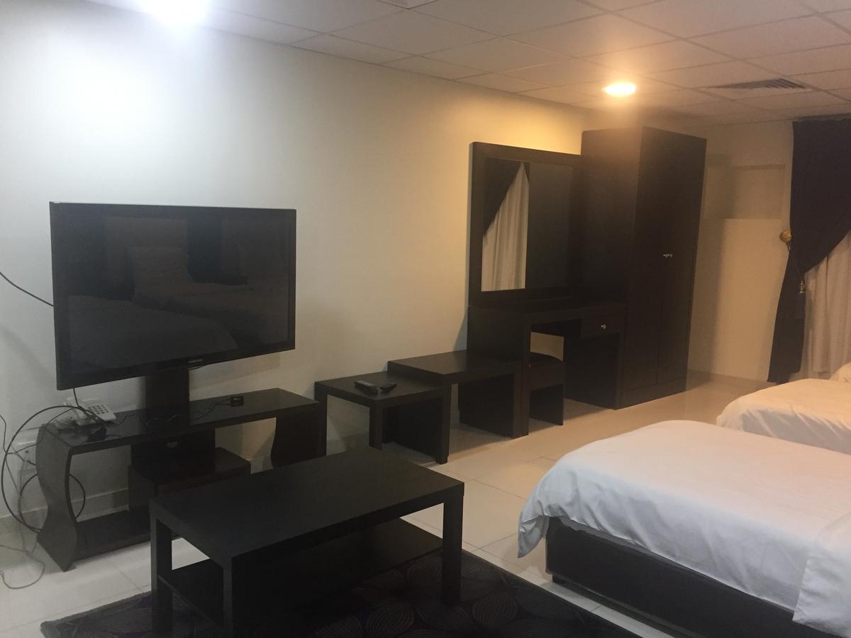 Holiday Furnished Units Dammam Buitenkant foto