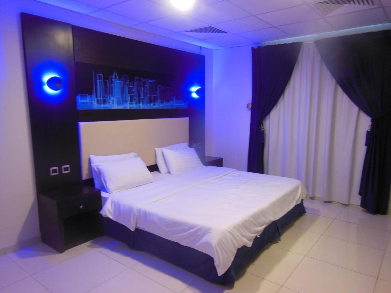 Holiday Furnished Units Dammam Buitenkant foto